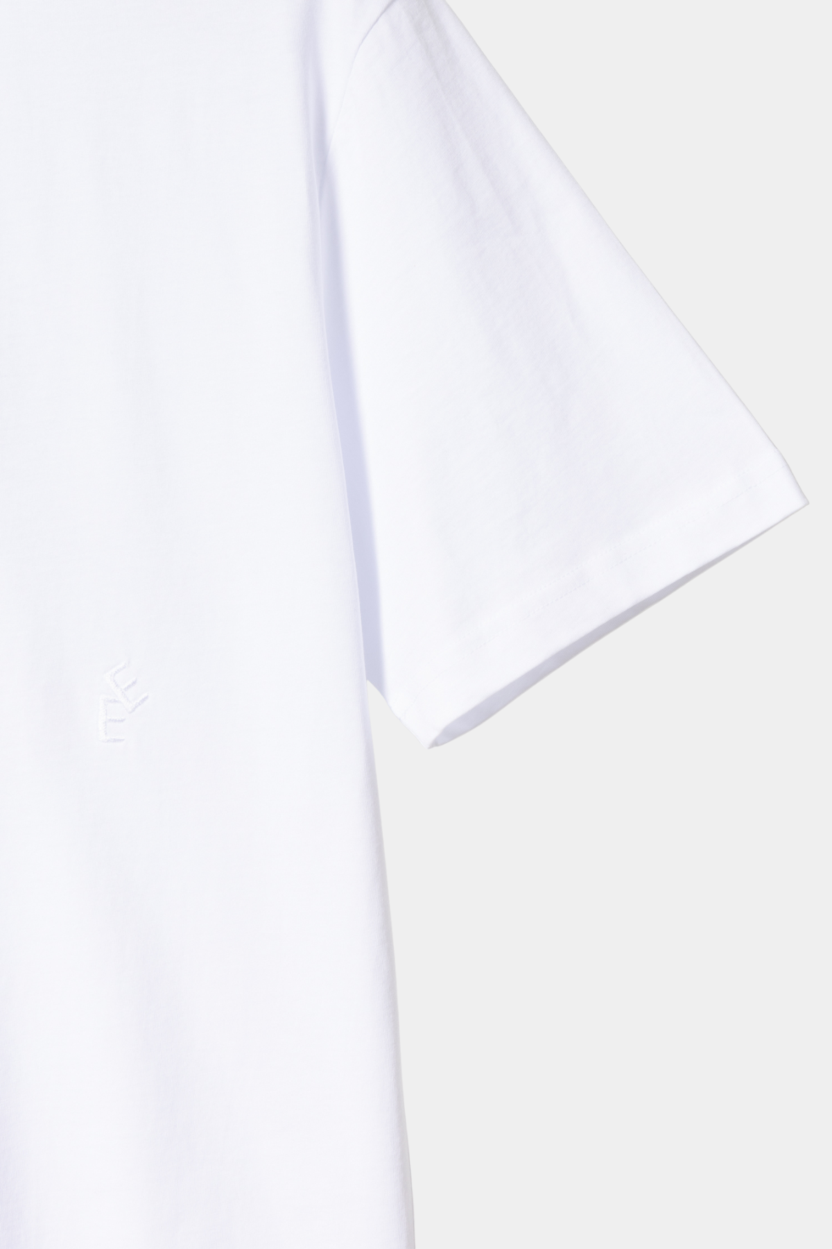 810 WHITE / BLACK