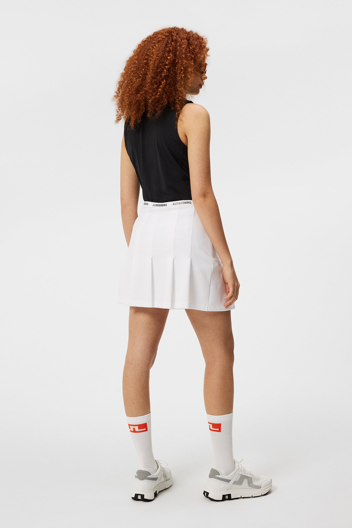 0000 WHITE