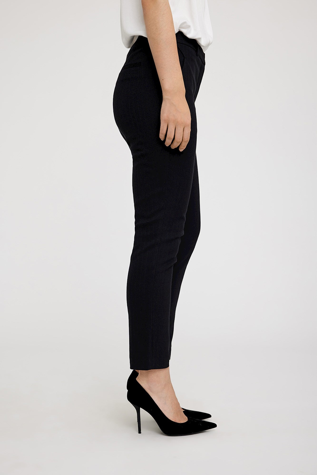 BLACK NIGHT HERRINGBONE