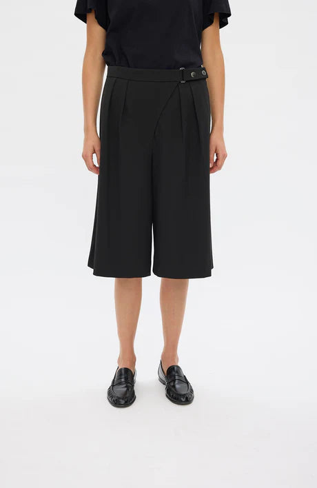 00101 BLACK