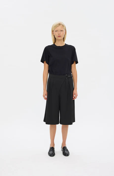 00101 BLACK
