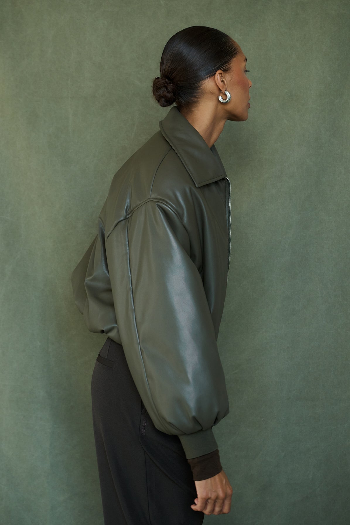 329 OLIVE
