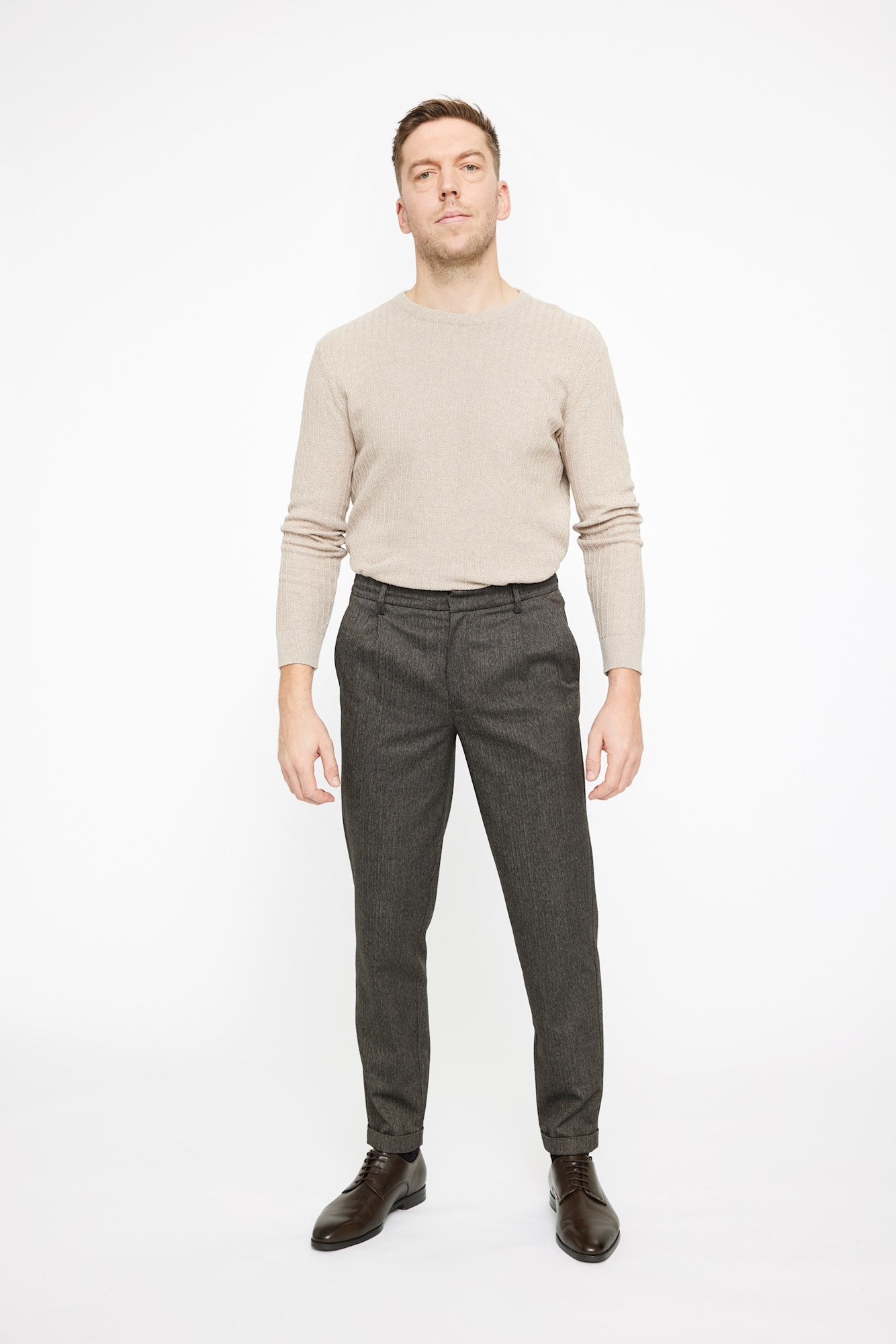 30884 MODEST BROWN HERRINGBONE ''32''