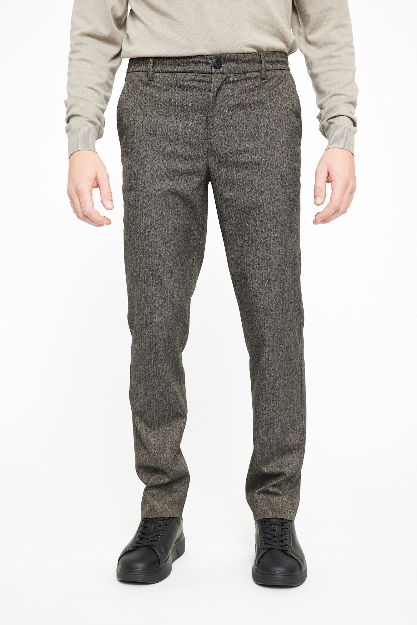 30884 MODEST BROWN HERRINGBONE ''32''