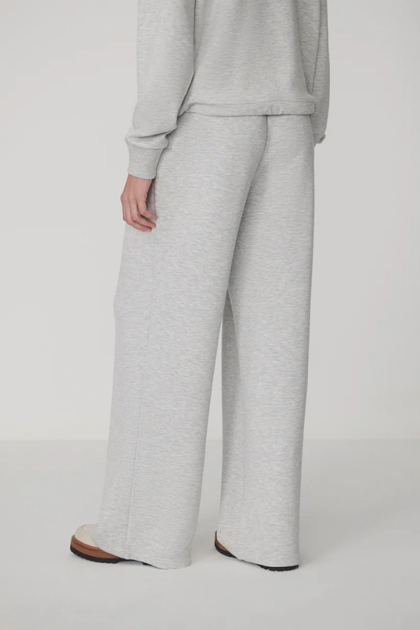 LIGHT GREY MARL