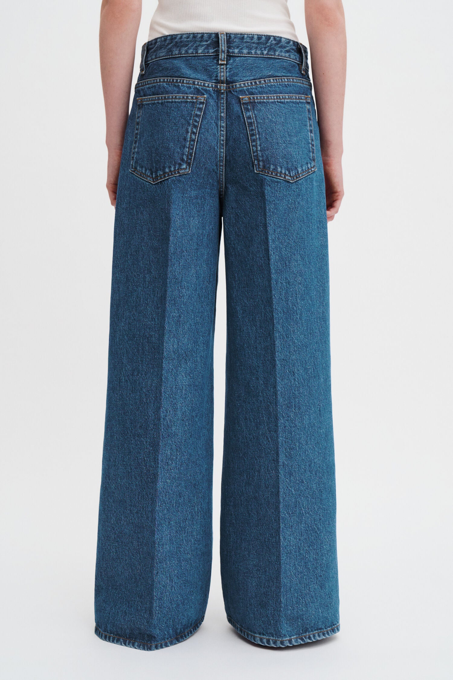 0056 WASHED MID BLUE