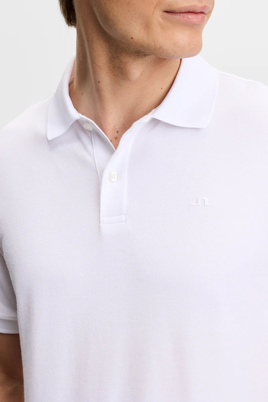 0000 WHITE