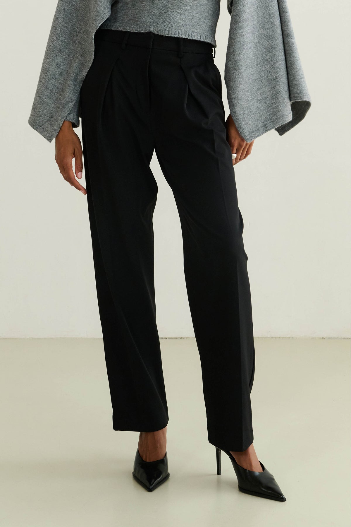 1 BLACK