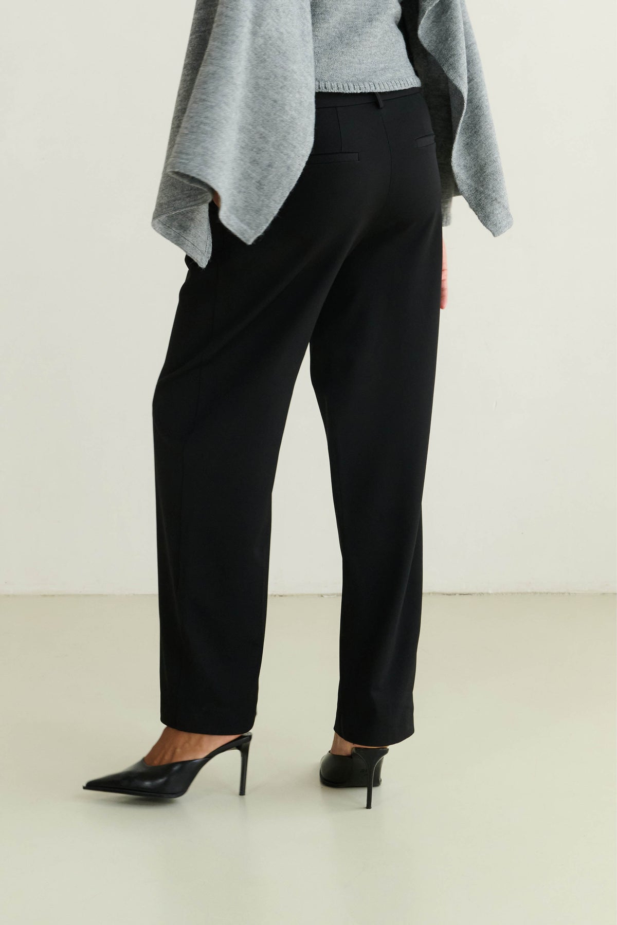 1 BLACK