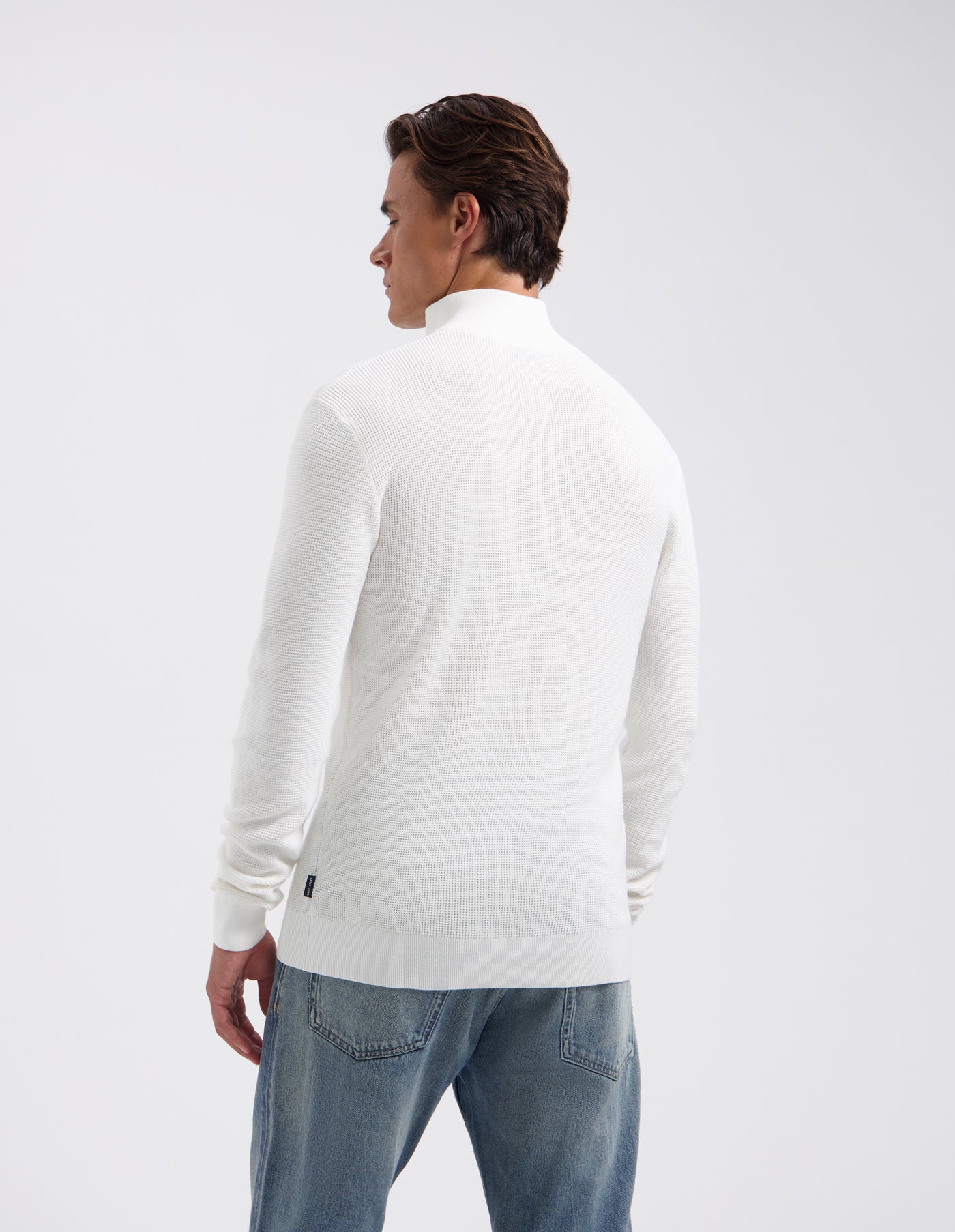 10000 WHITE