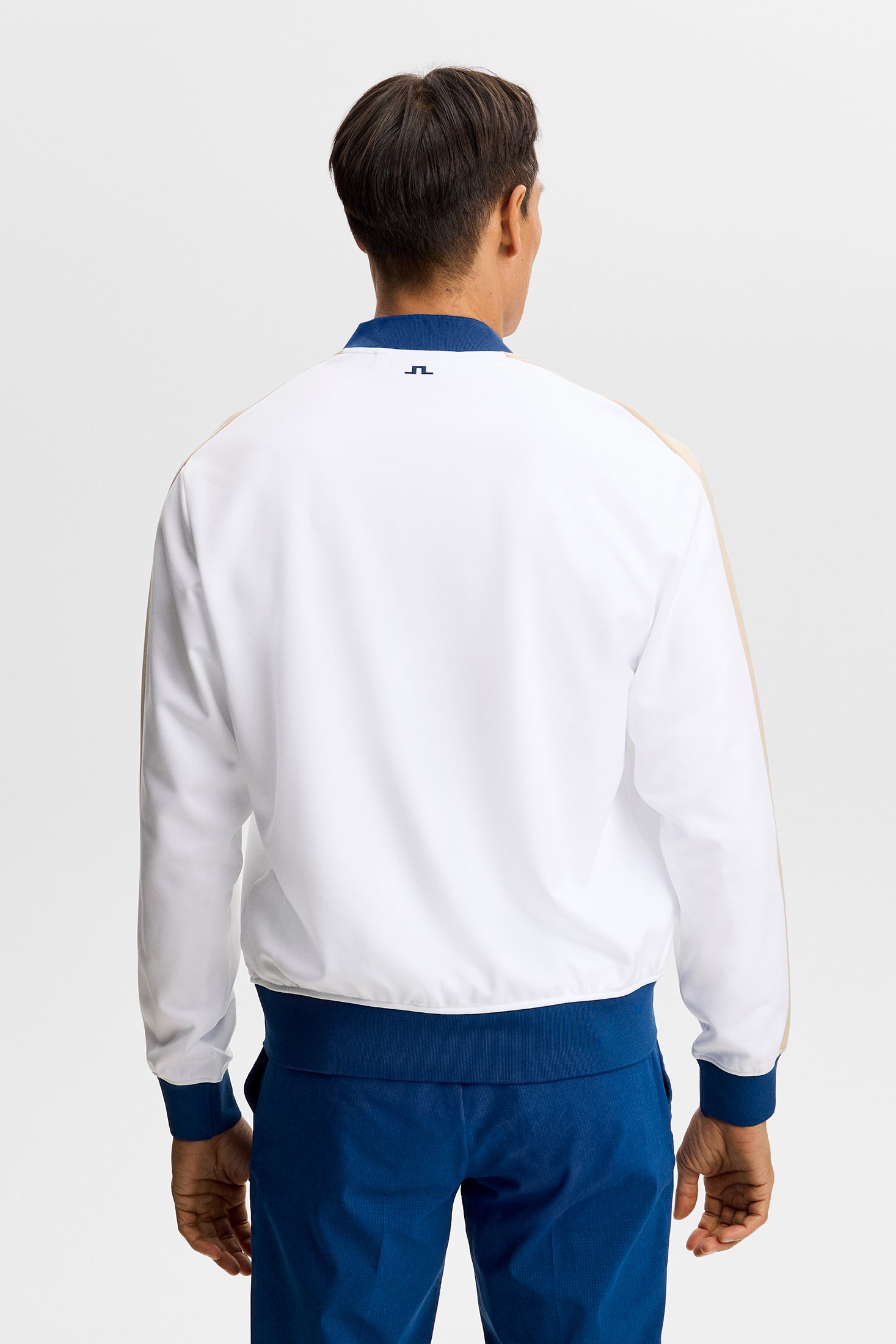 0000 WHITE