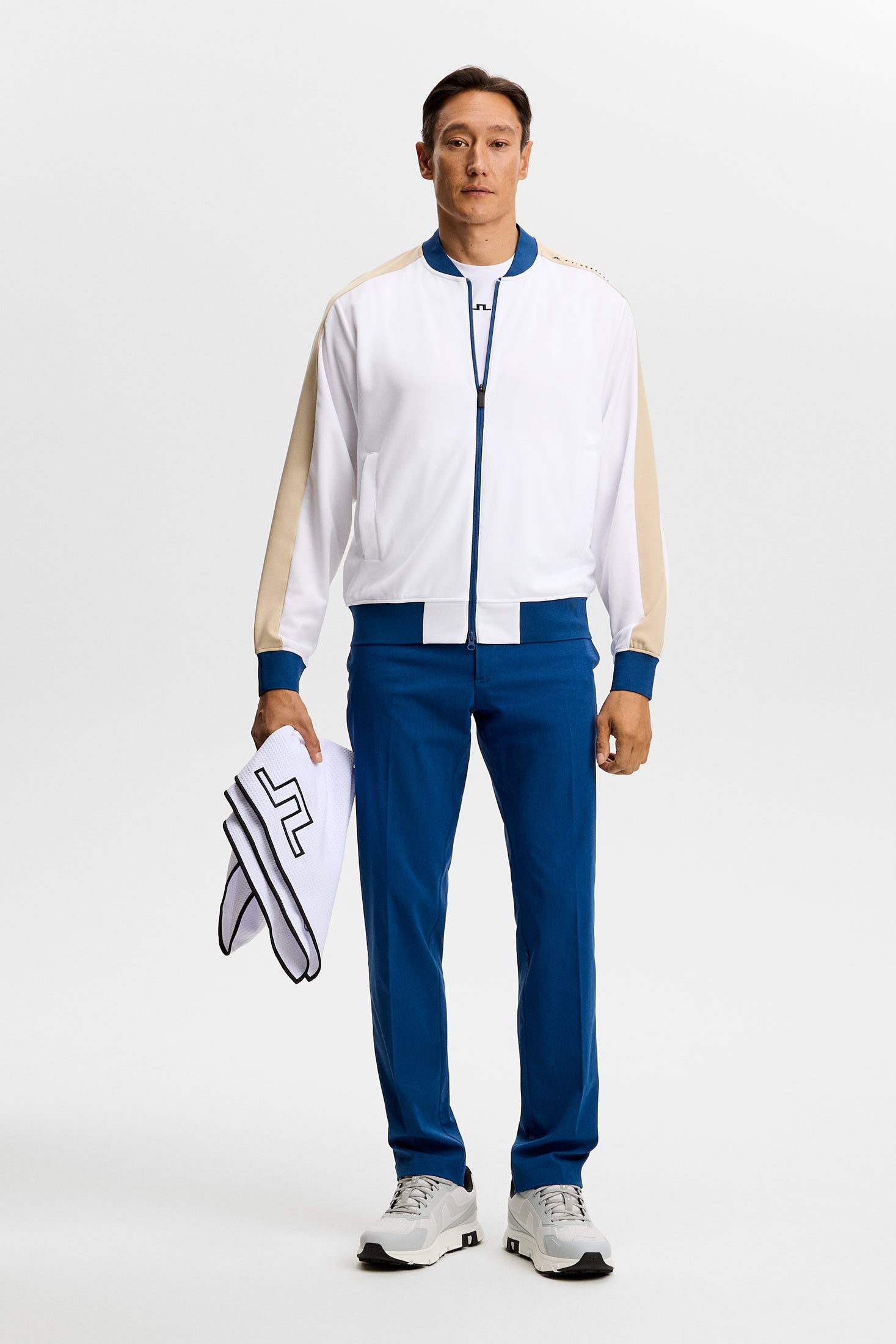 0000 WHITE