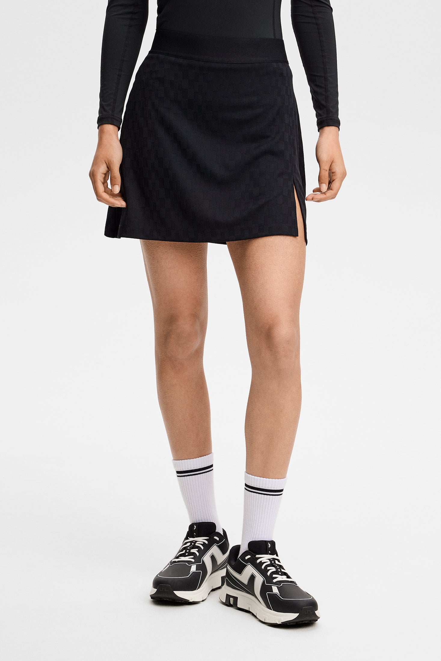 9999 BLACK