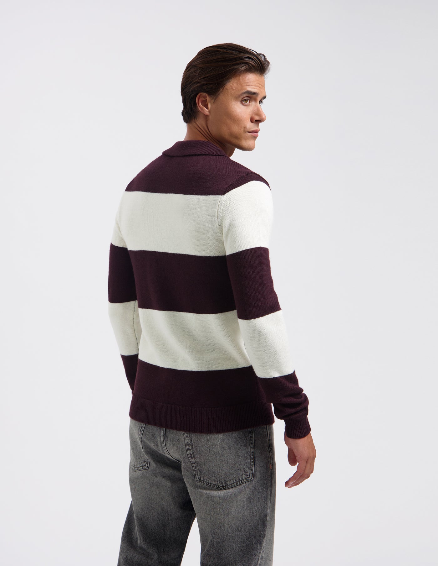 80032 MERLOT/10000 WHITE