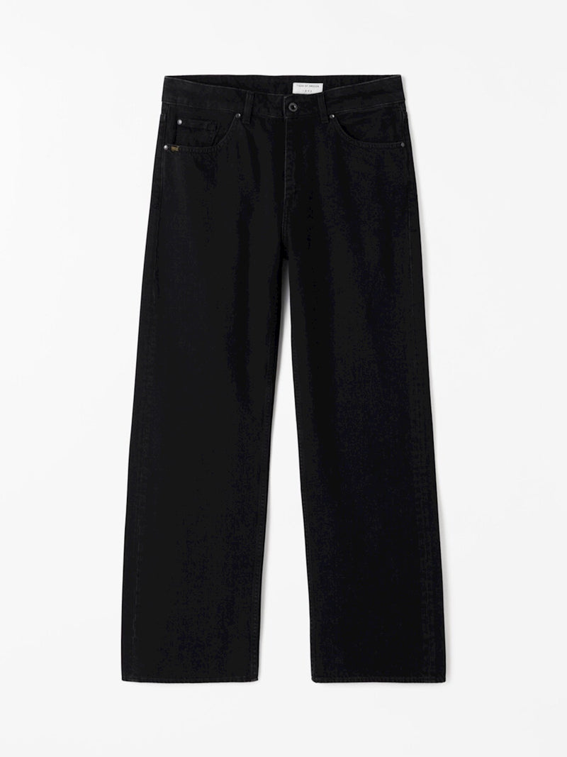 050 BLACK 32"