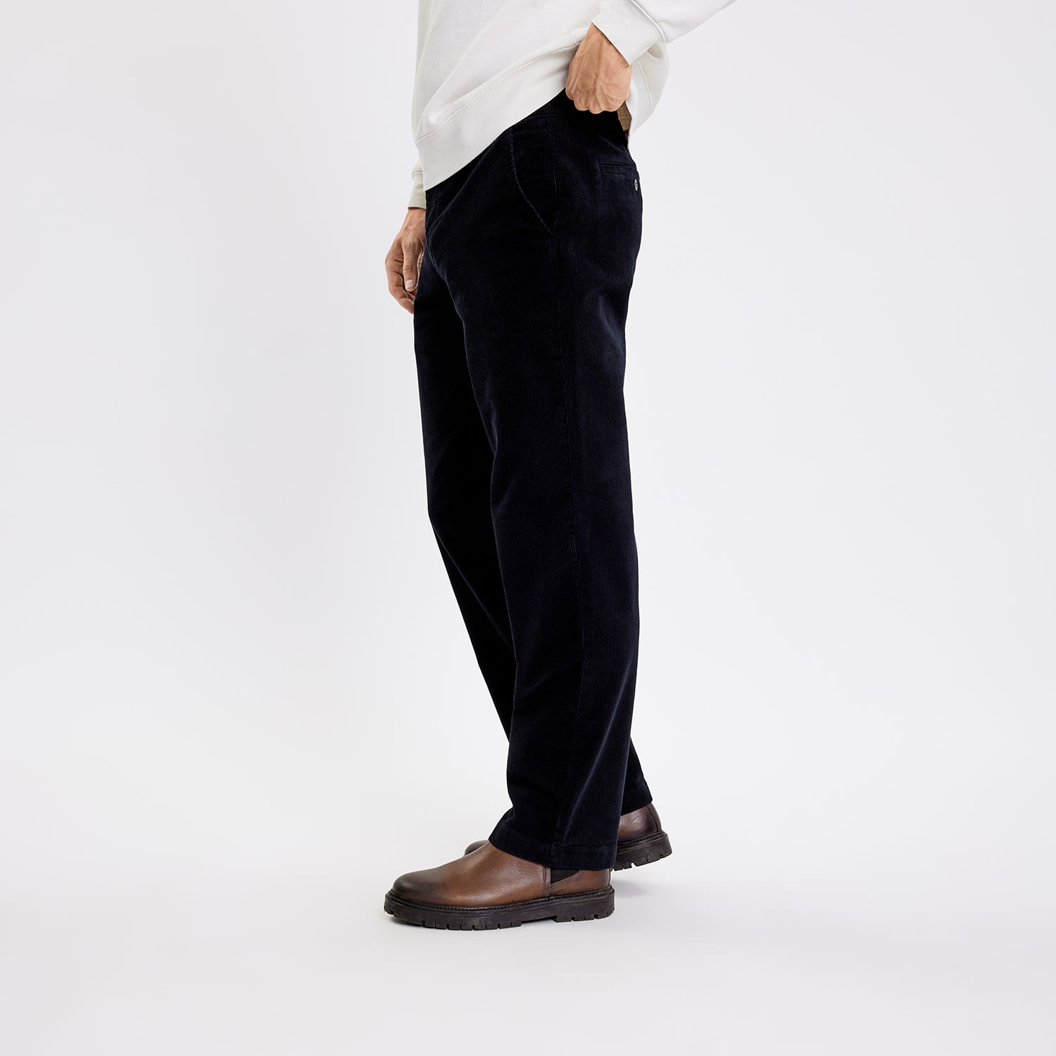 BLACK CORDUROY ''34''