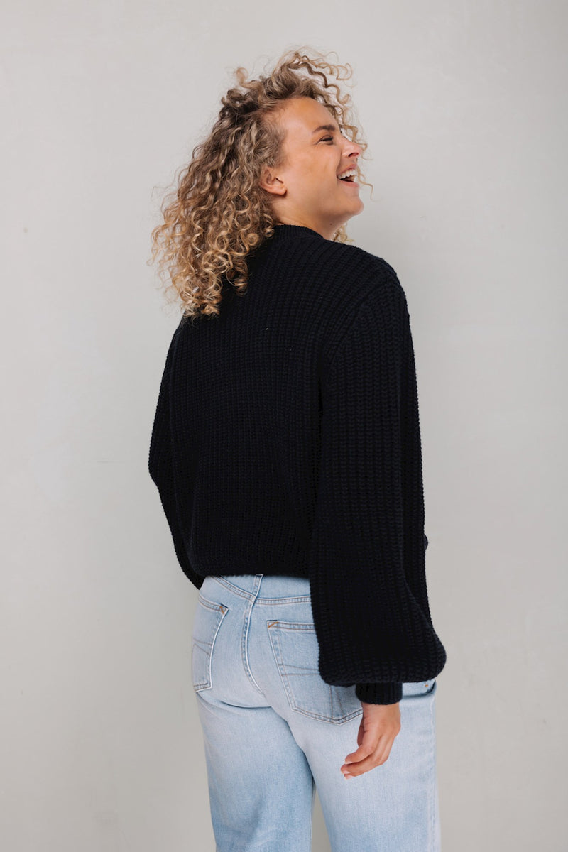 DARK NAVY