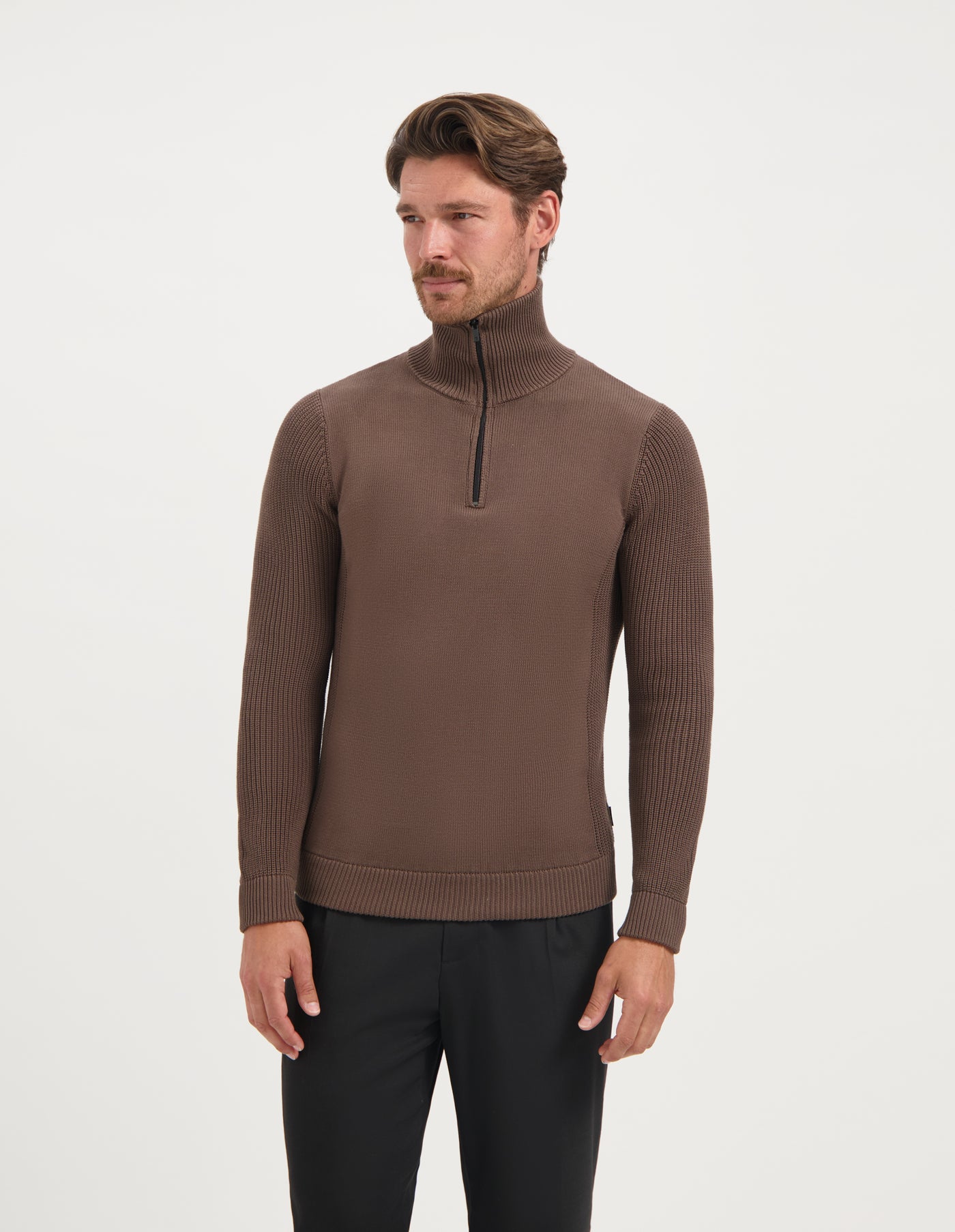 50011 TOASTED ALMOND