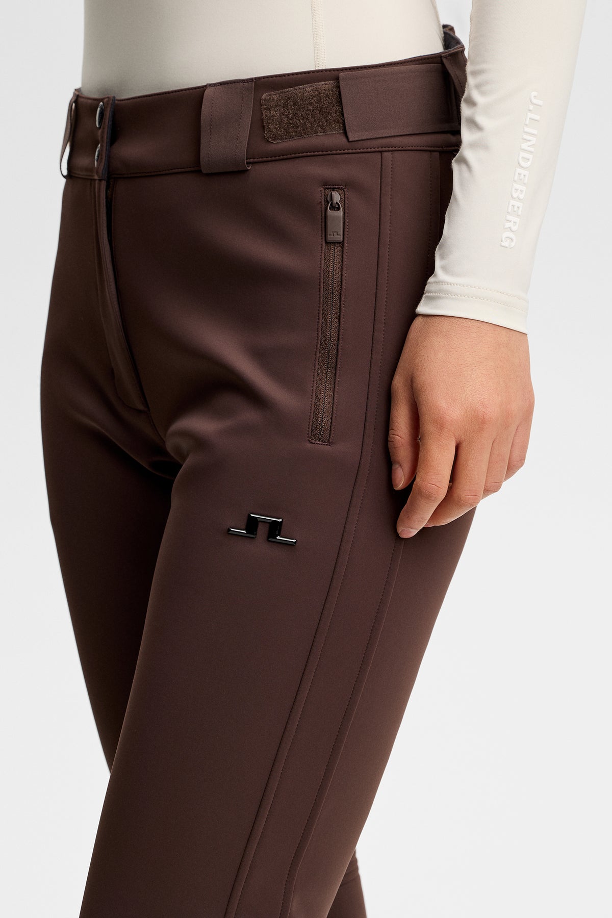 E299 SEAL BROWN