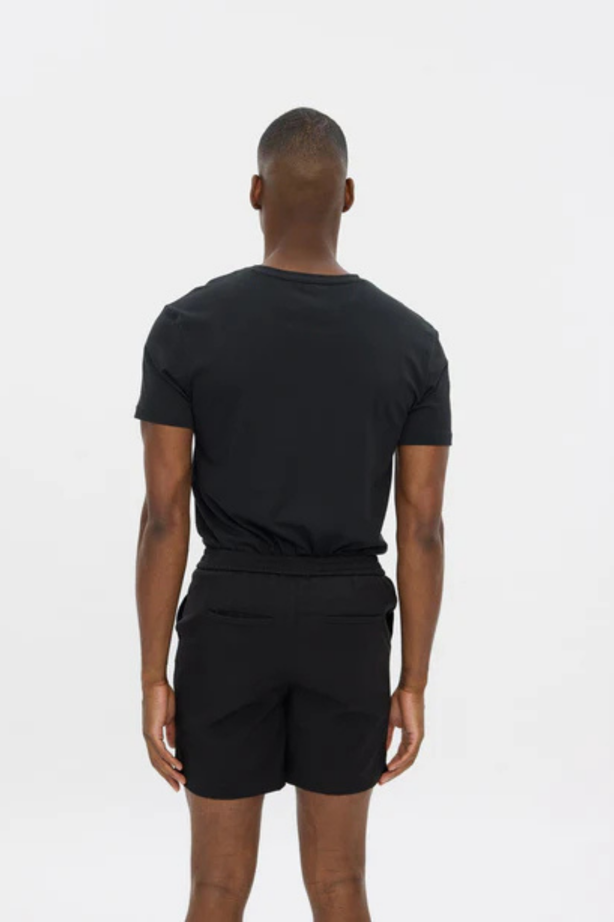 00101 BLACK