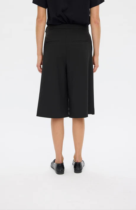 00101 BLACK