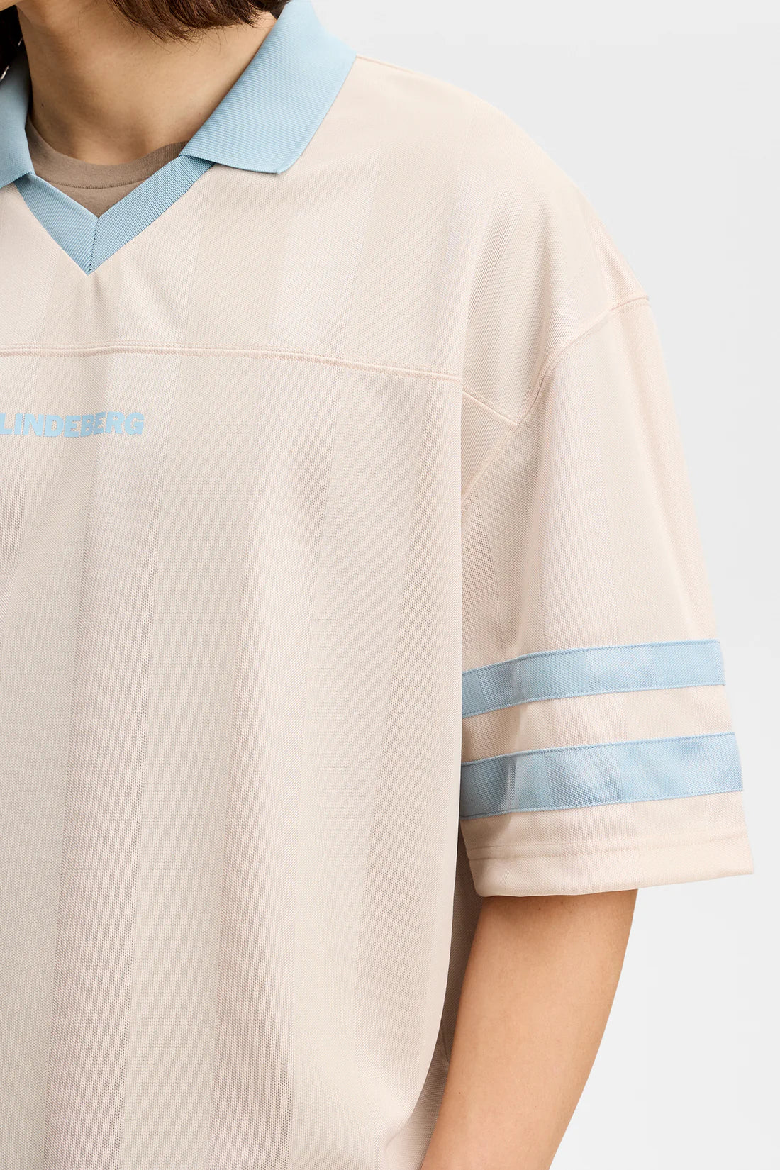 U029 MOONBEAM