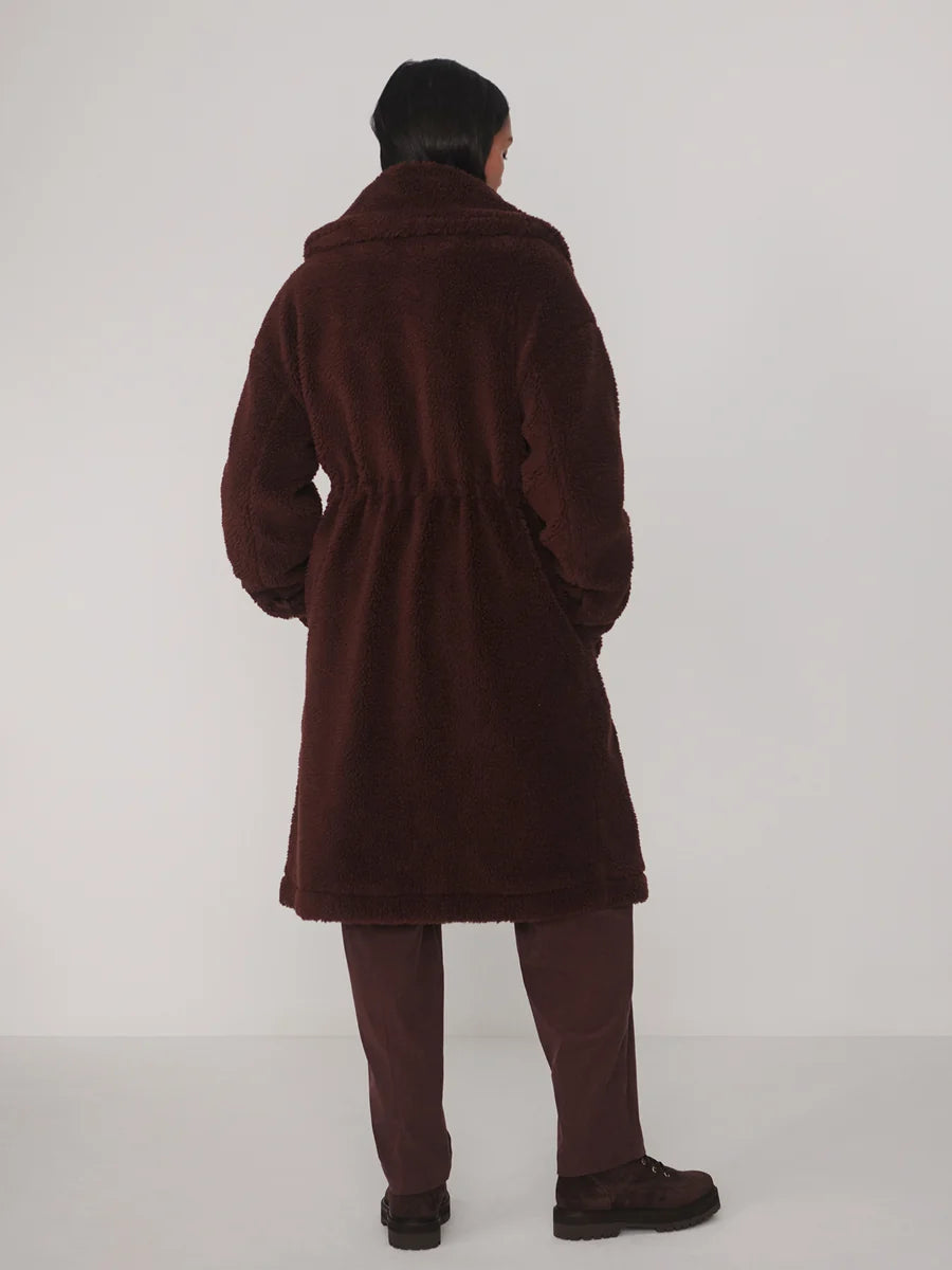 DARK CHESTNUT