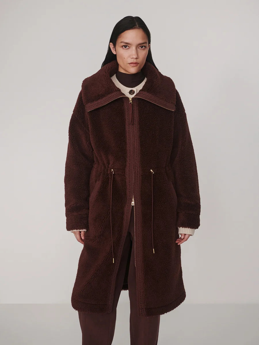 DARK CHESTNUT