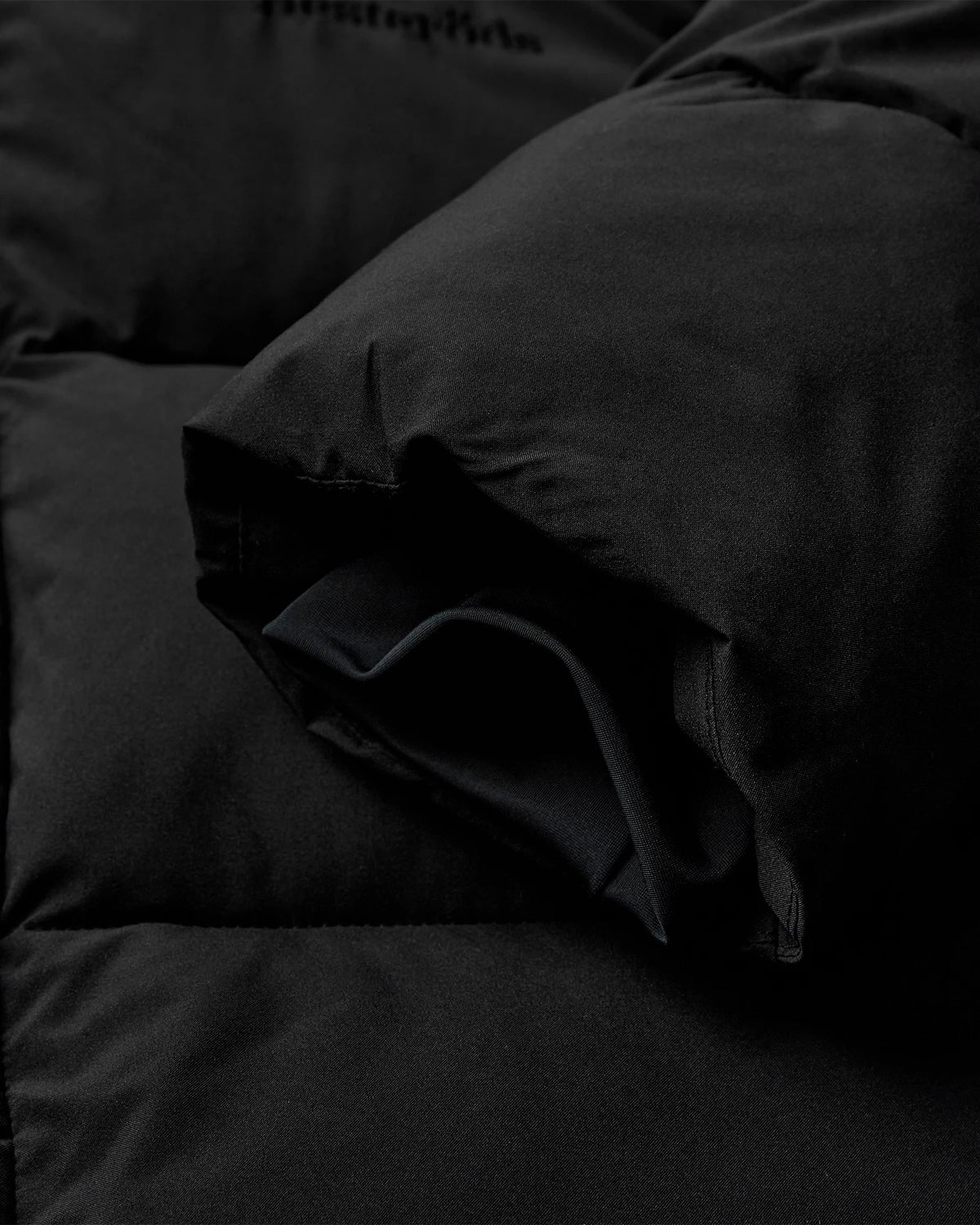 9-BLACK