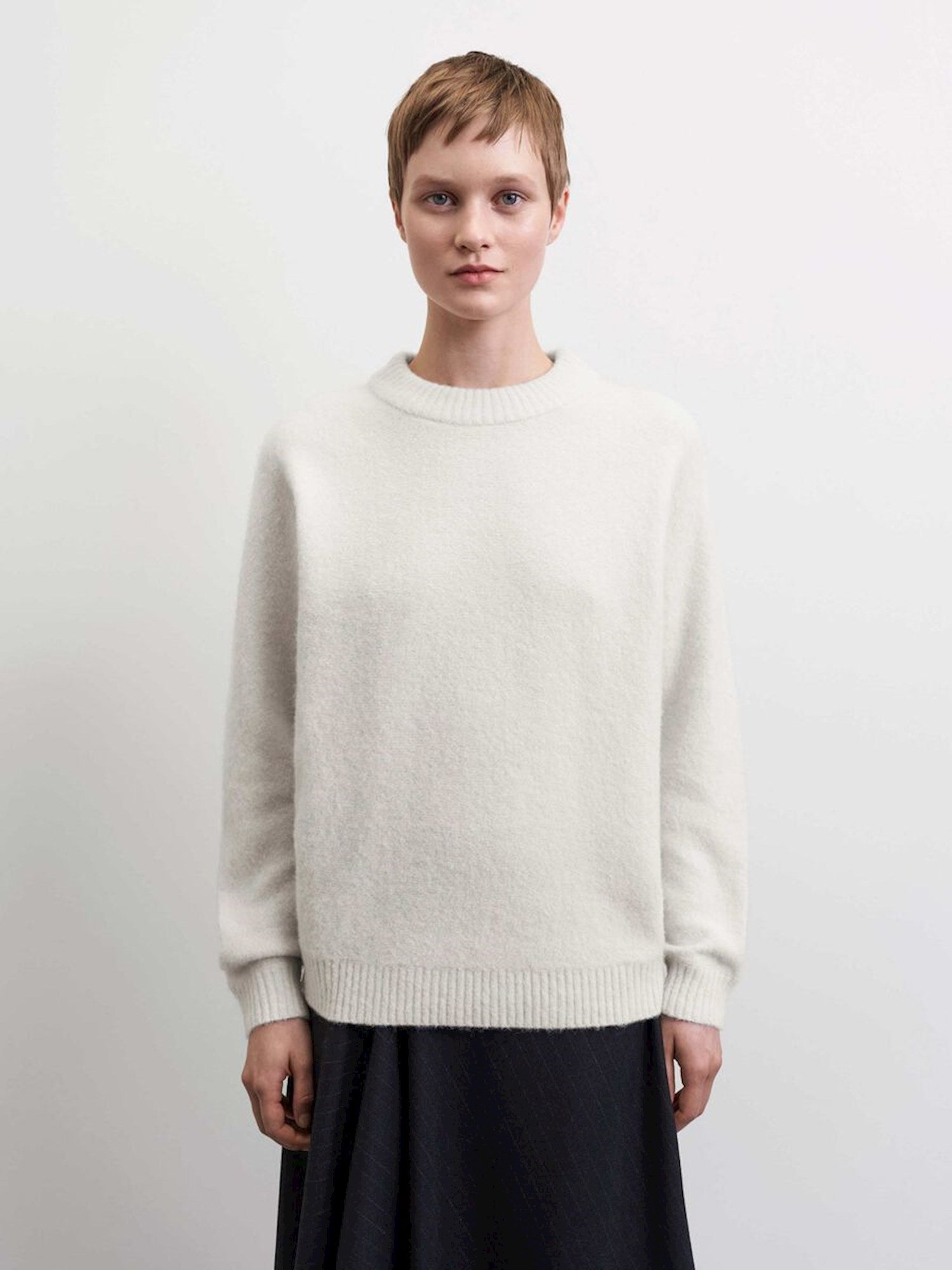 GWYNN A PEARL WHITE